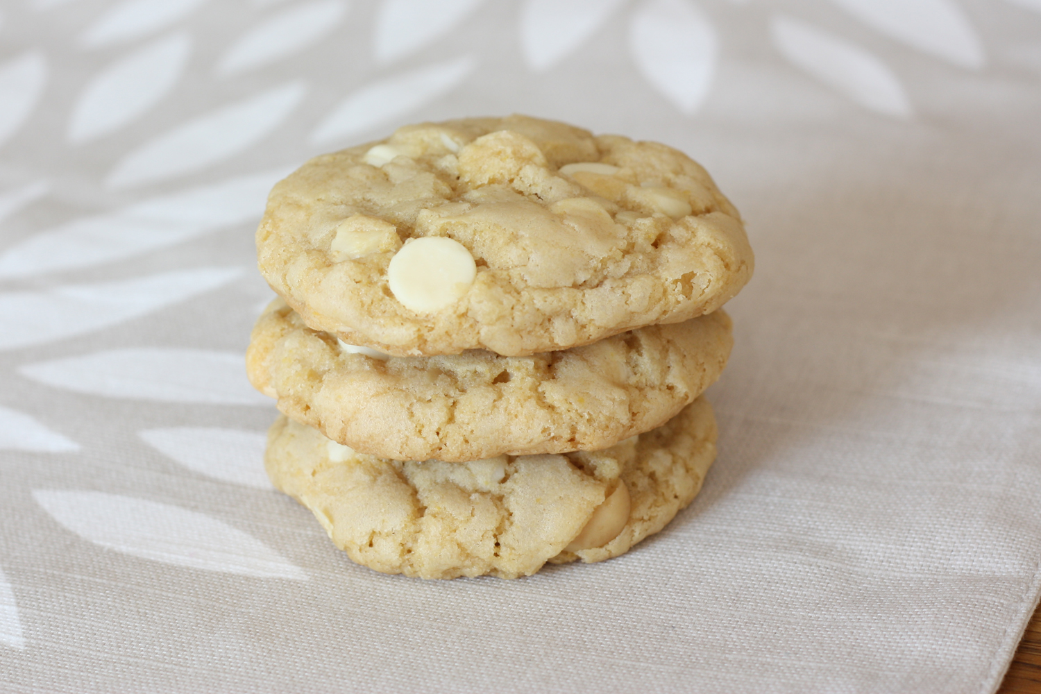 [Image: White%2BChocolate%2BMacadamia%2BNut%2BCookies%2]